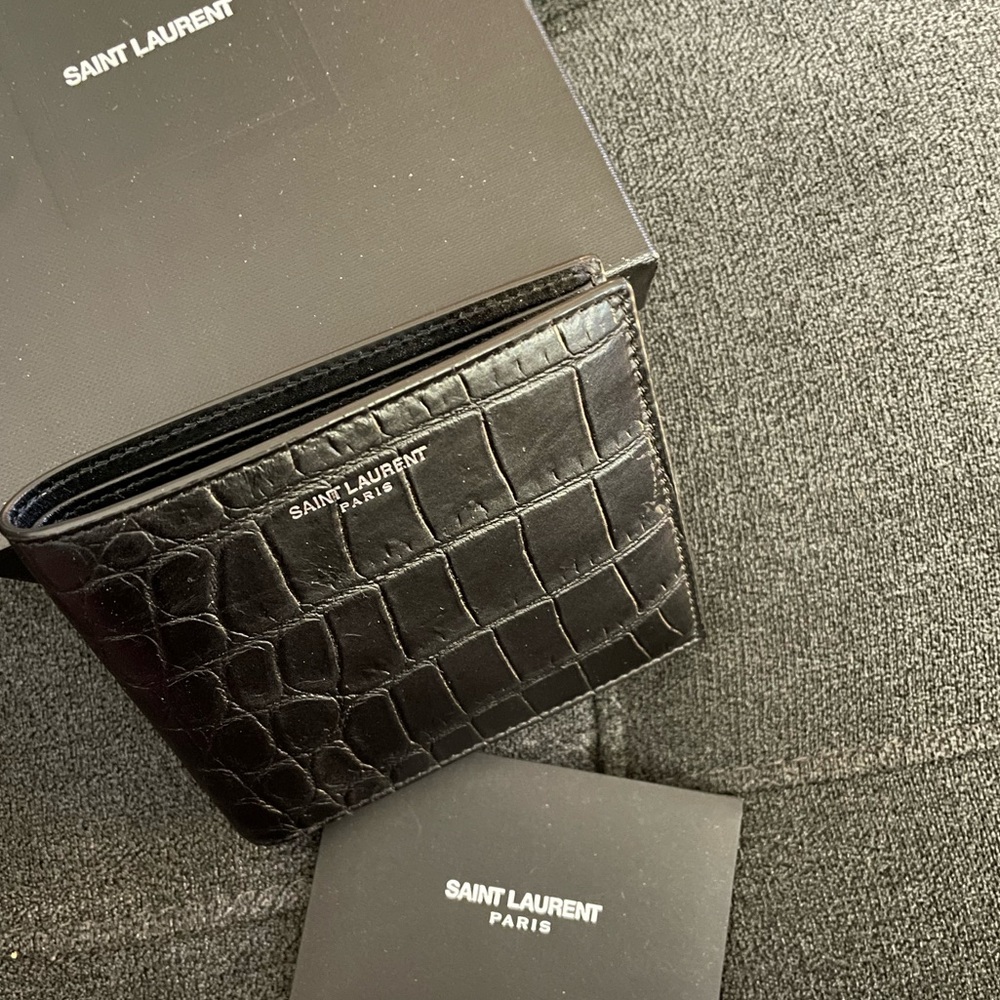 BRAND NEW authentic YSL wallet